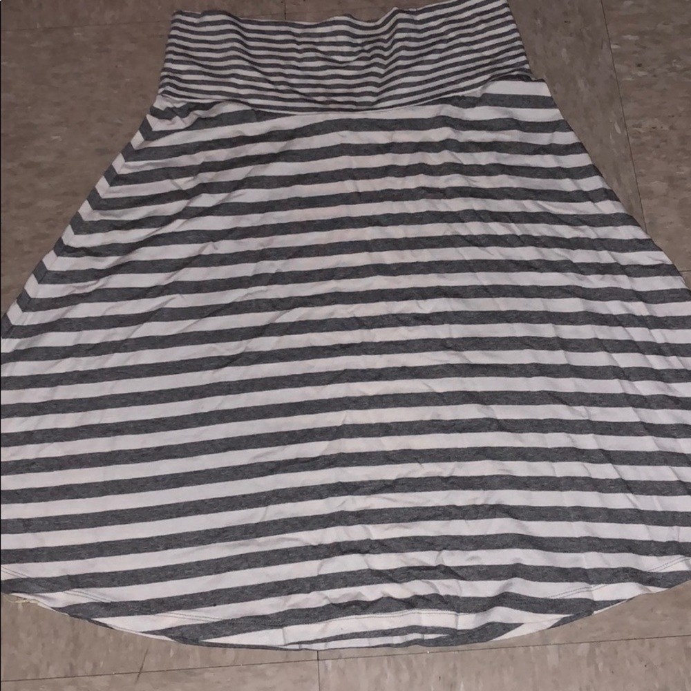 White & Grey Stripped Skirt